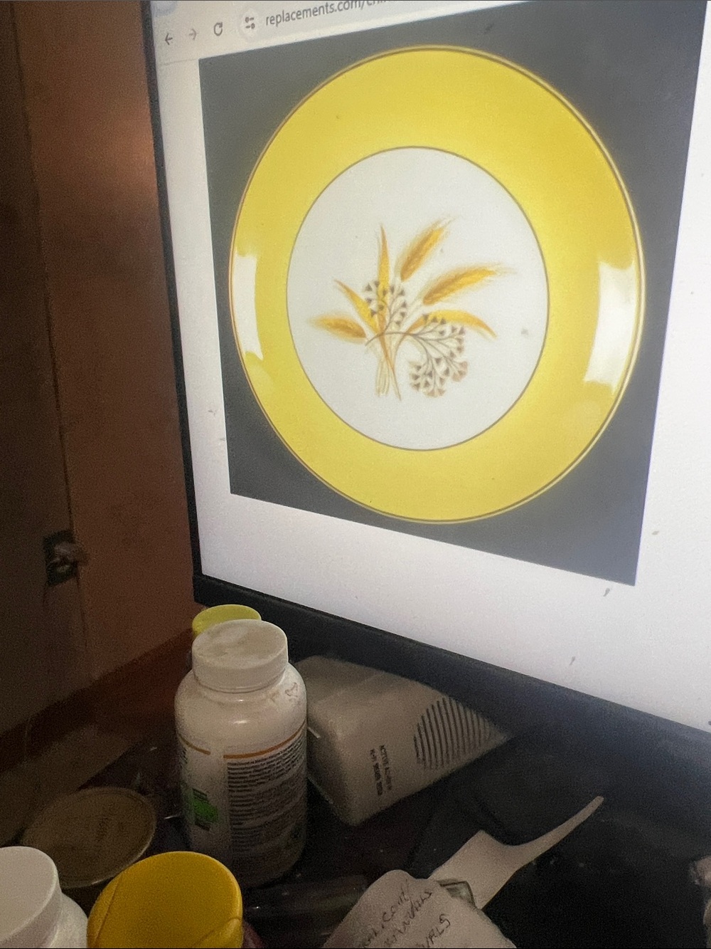 Vintage luncheon plate autumn gold
